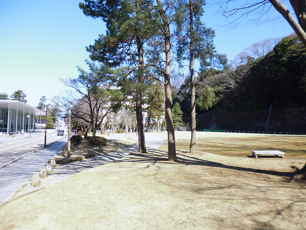 金沢城公園　丸の内園地