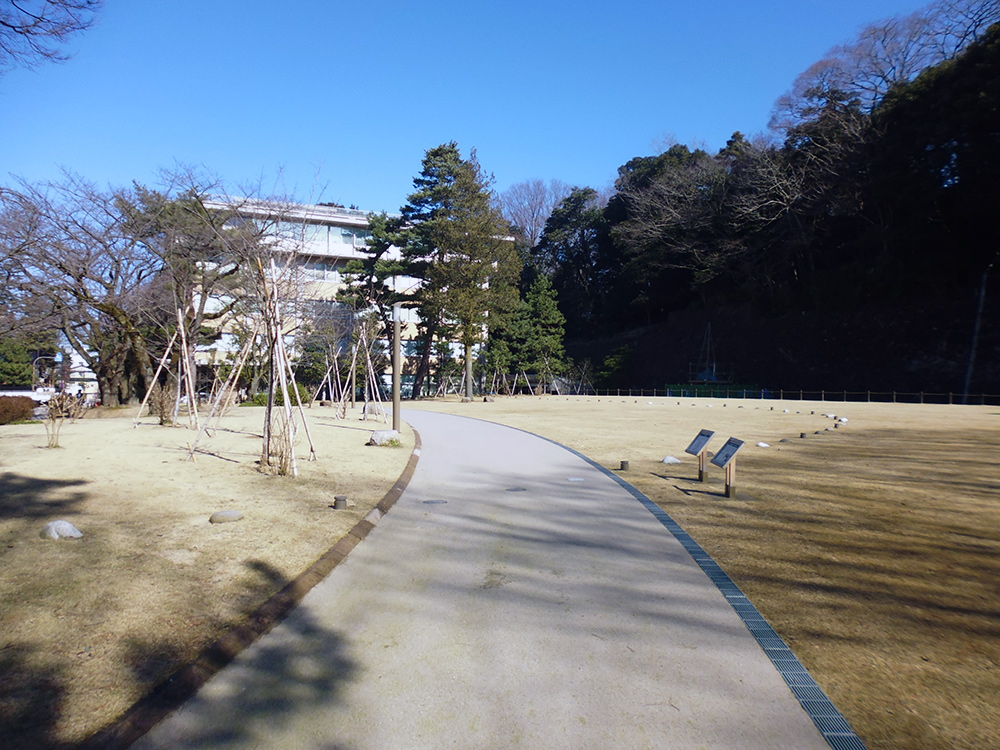 金沢城公園　丸の内園地