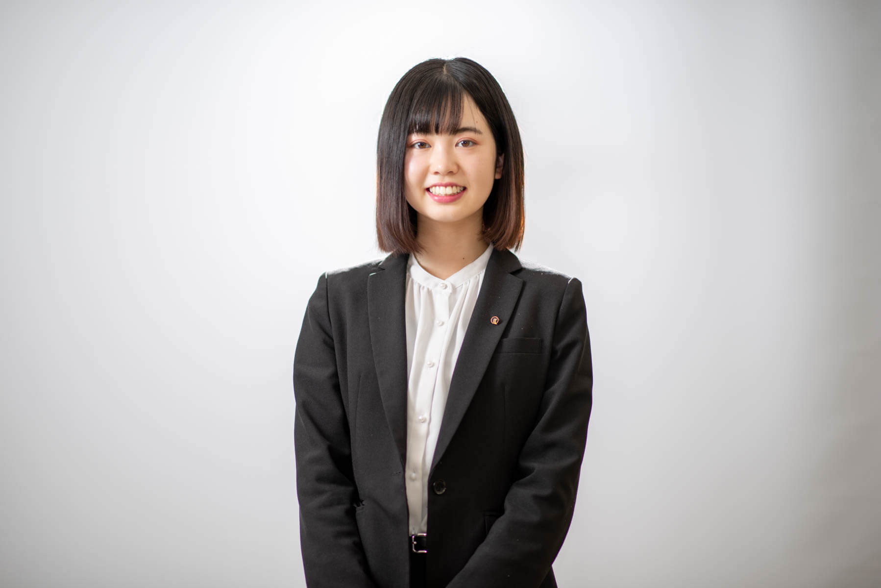 長山　愛理
